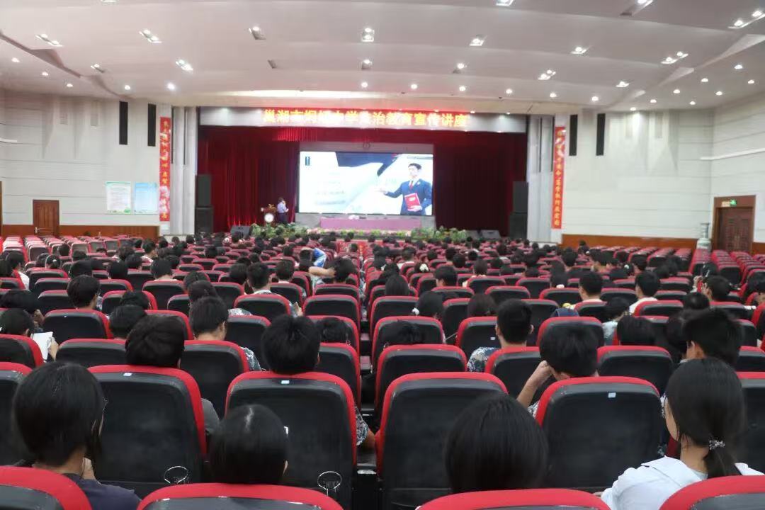 67ebf09c4db6aadcc8de9d5d81afe496.jpg
